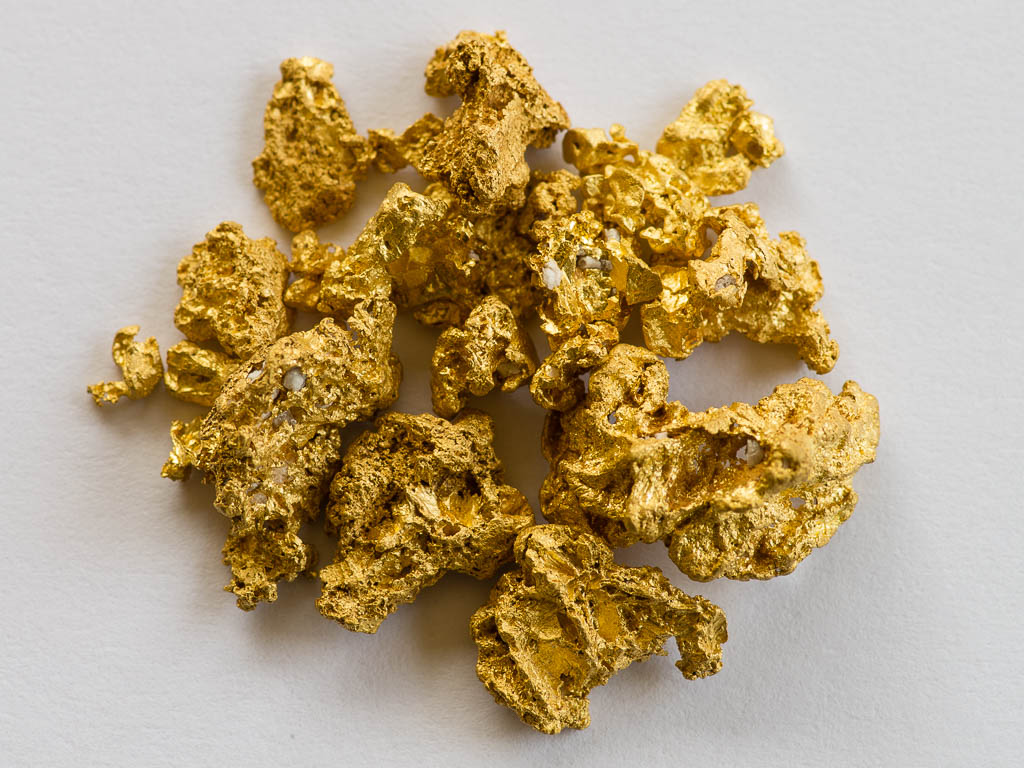 Cleaning gold nuggets